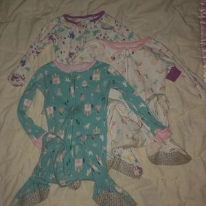 LOT of Carters 3T pajamas- with footies